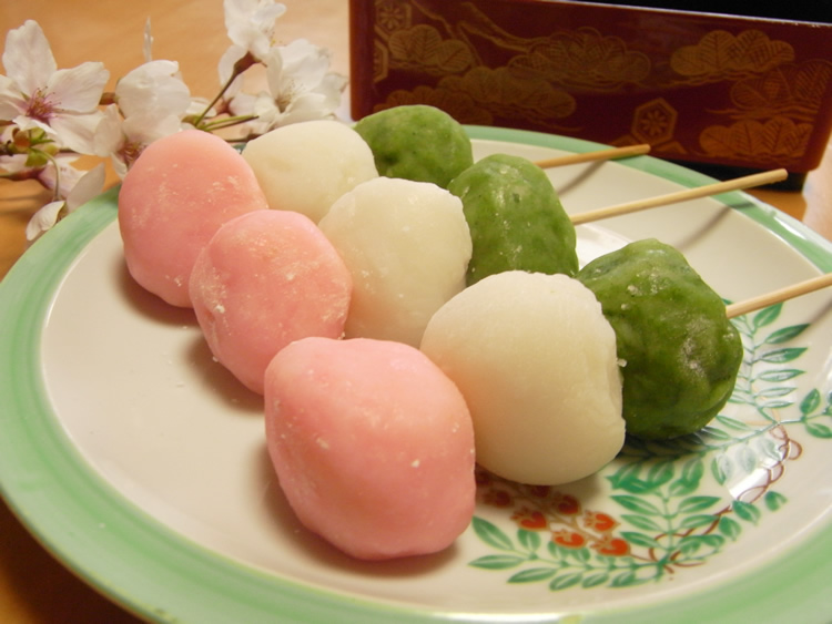 おやつにひとつ和菓子。だんご