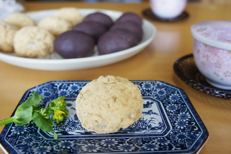 おやつにひとつ和菓子。おはぎ