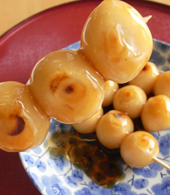 豆腐でつくるみたらしだんご